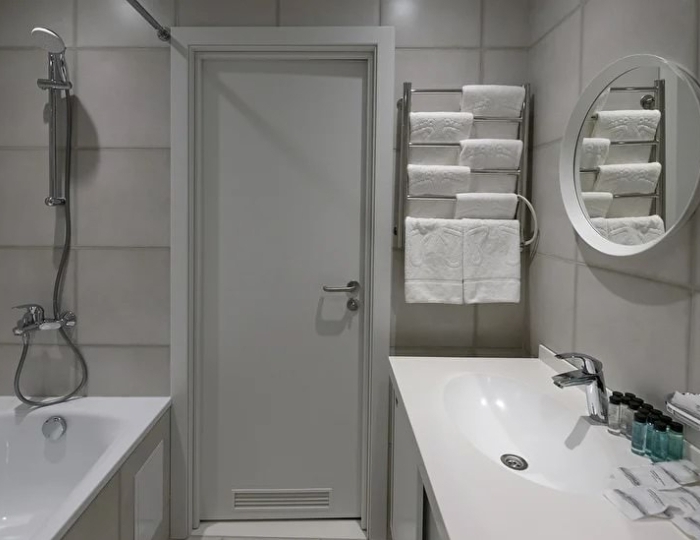 Стандарт 2-комнатный 7-местный с 2-ярусной кроватью - Отель Delta Sirius / Дельта Сириус